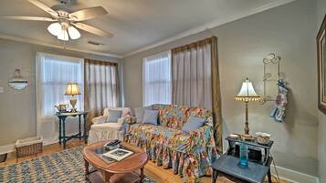 Cottage (2 Bedrooms) | Interior