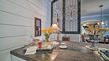 Cottage (2 Bedrooms) | Nội thất