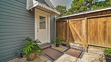 Cottage (2 Bedrooms) | Interior