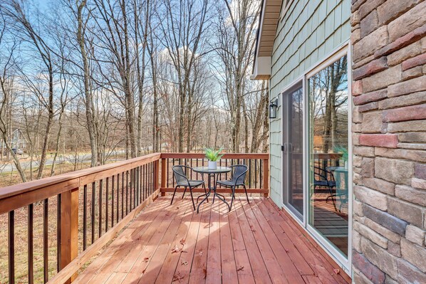 House (5 Bedrooms) | Interior