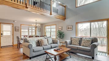 House (4 Bedrooms) | Interior