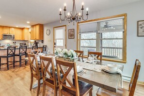 House (5 Bedrooms) | Interior