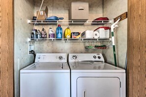 House (3 Bedrooms) | Interior - Pet-friendly Flemington Home w/ Lake Access! (Flemington)