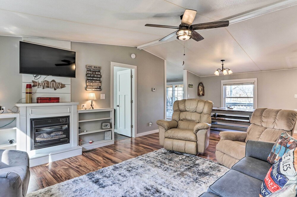 Pet-friendly Flemington Home w/ Lake Access!