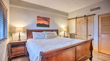 2 bedrooms, iron/ironing board, bed sheets