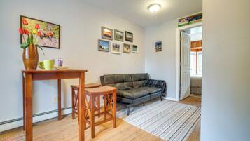 Apartment (1 Bedroom) | Interior