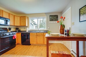 Apartment (1 Bedroom) | Interior