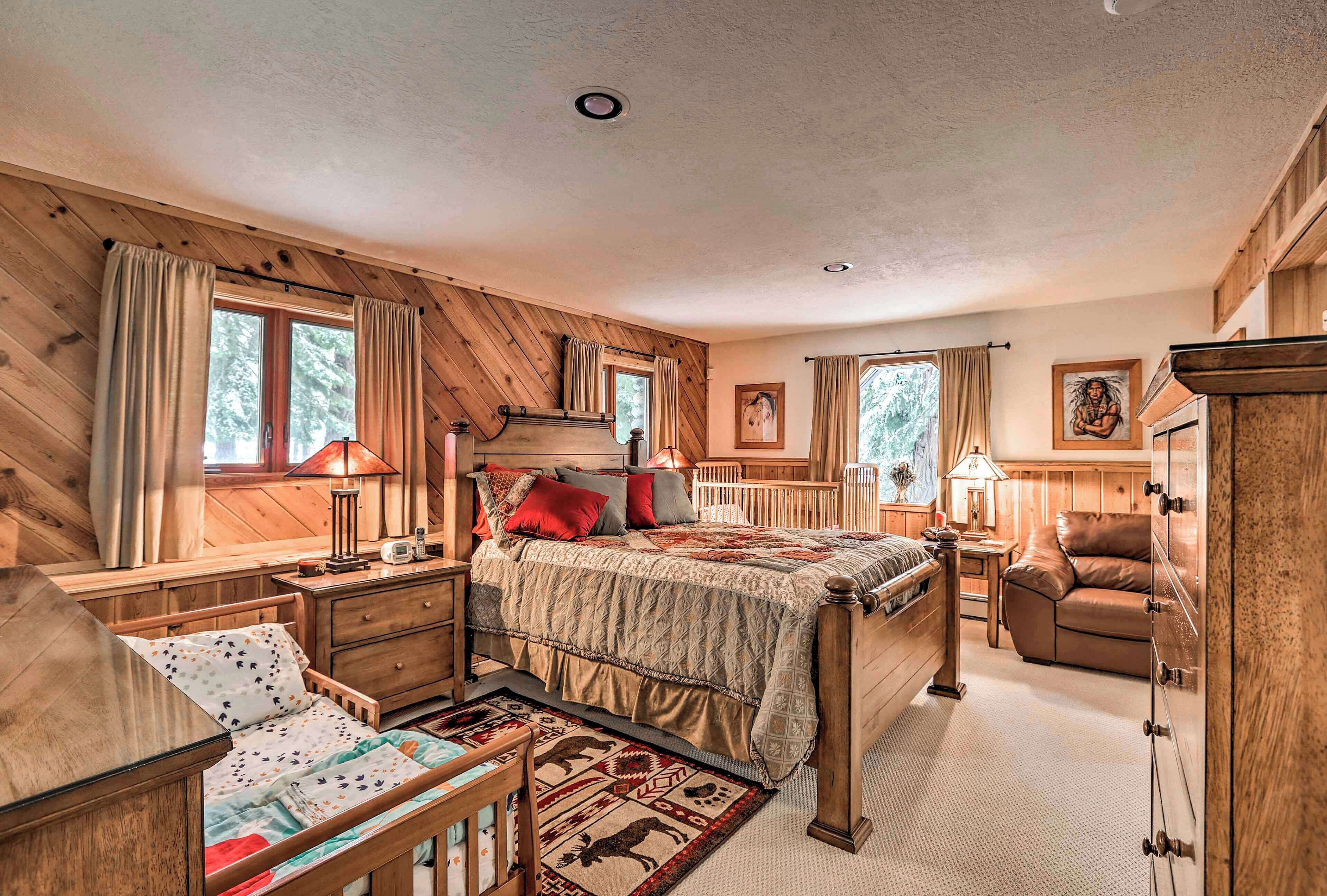 House (4 Bedrooms) | Interior