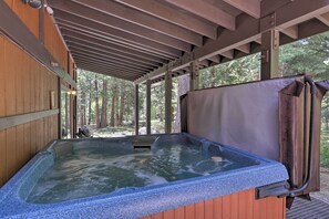 Interior - Lake Tahoe Family Home w/ Hot Tub & Game Room! (Incline Village)