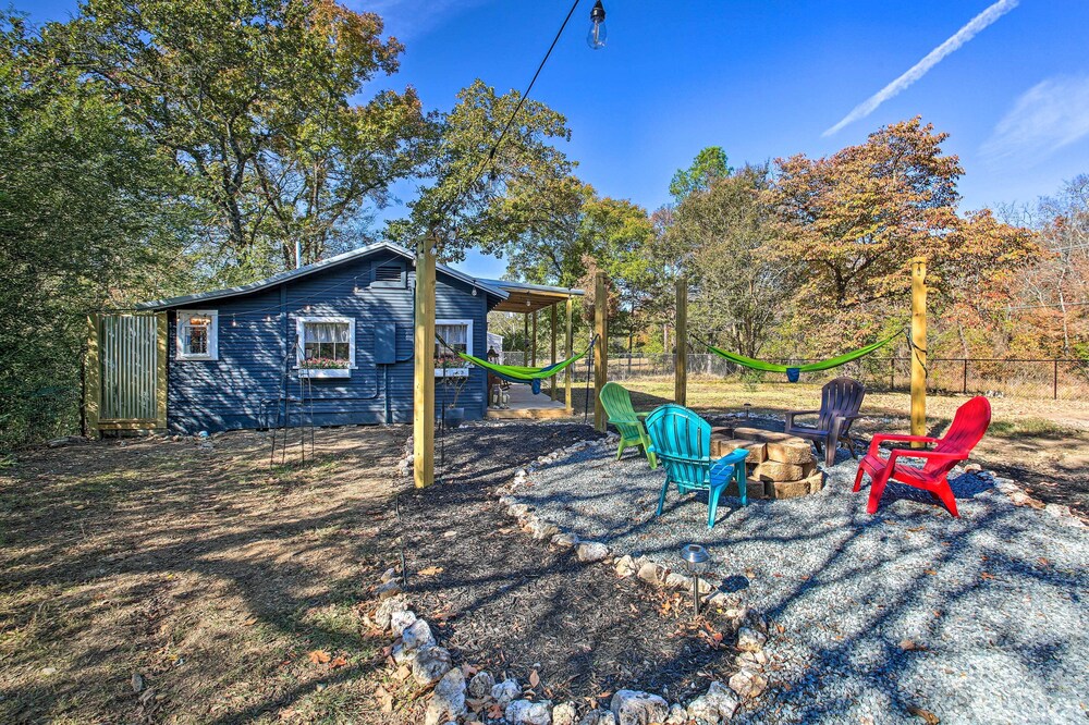 Marvelous Hot Springs Retreat w/ Fire Pit!