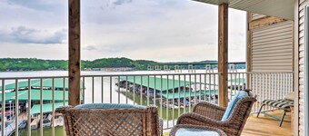 Breezy Lakefront Condo w/ Balcony & Lake View!