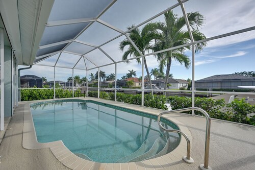 Marco Island Home w/ Southwest Sun & 2 Mi to Beach