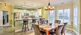 3 Mi to Ocean: Myrtle Beach Condo w/ Pool Access!