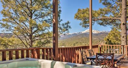Lavish Ruidoso Condo w/ 2 Private Decks & Hot Tub!