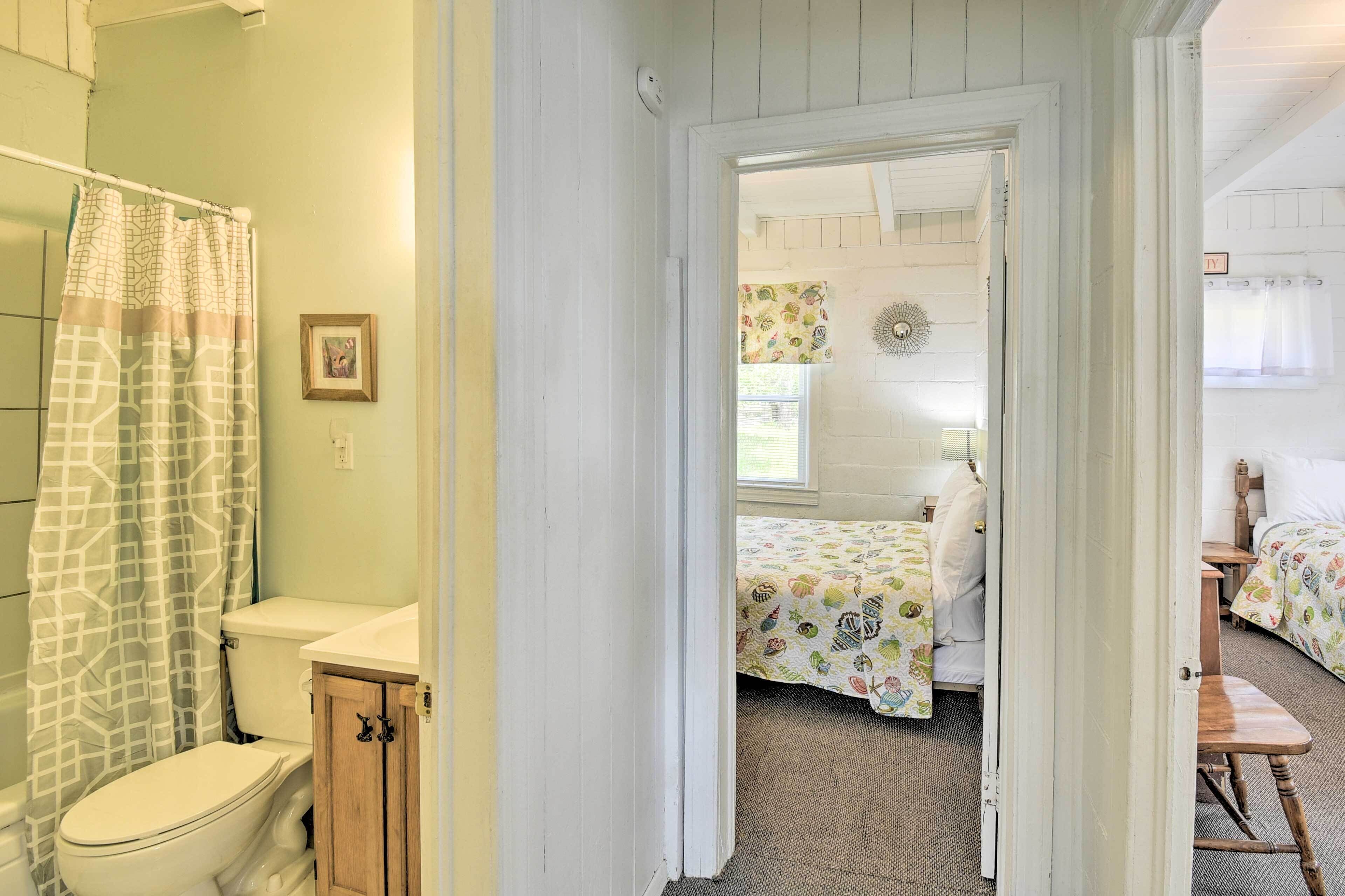 House (2 Bedrooms) | Interior
