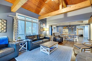 House (3 Bedrooms) | Interior - Lakefront Butler Home w/ Hot Tub & Fire Pit! (Butler)