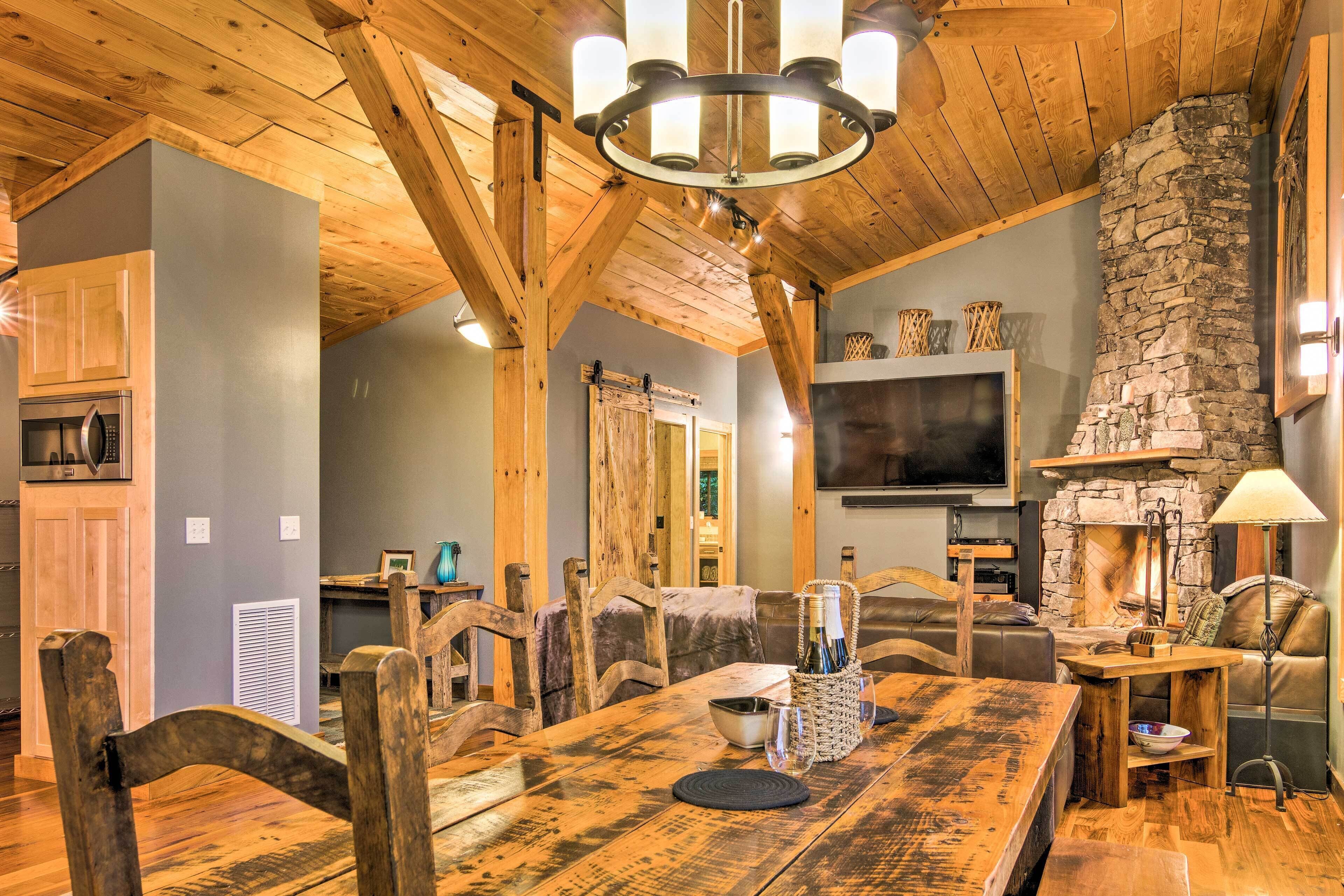 Peaceful Stony Point Getaway w/ Hot Tub & Views!