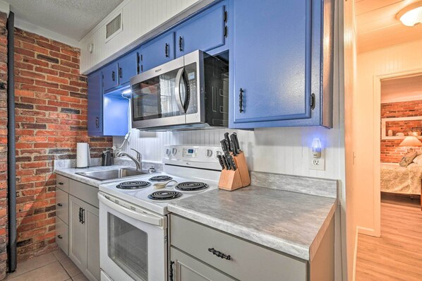 Apartment (1 Bedroom) | Interior