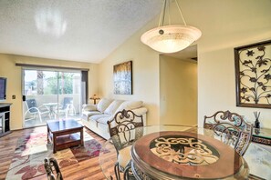 Apartment (2 Bedrooms) | Interior - Steps to Pool & Spa: Palm Desert Condo (Palm Desert)