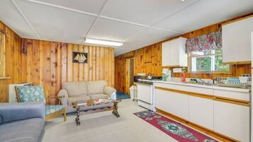 Casa (2 Bedrooms) | Interior