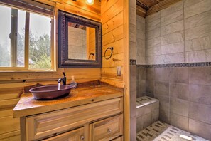 House (3 Bedrooms) | Interior - Rustic Idaho Cabin < 10 Mi to Payette Lake! (New Meadows)
