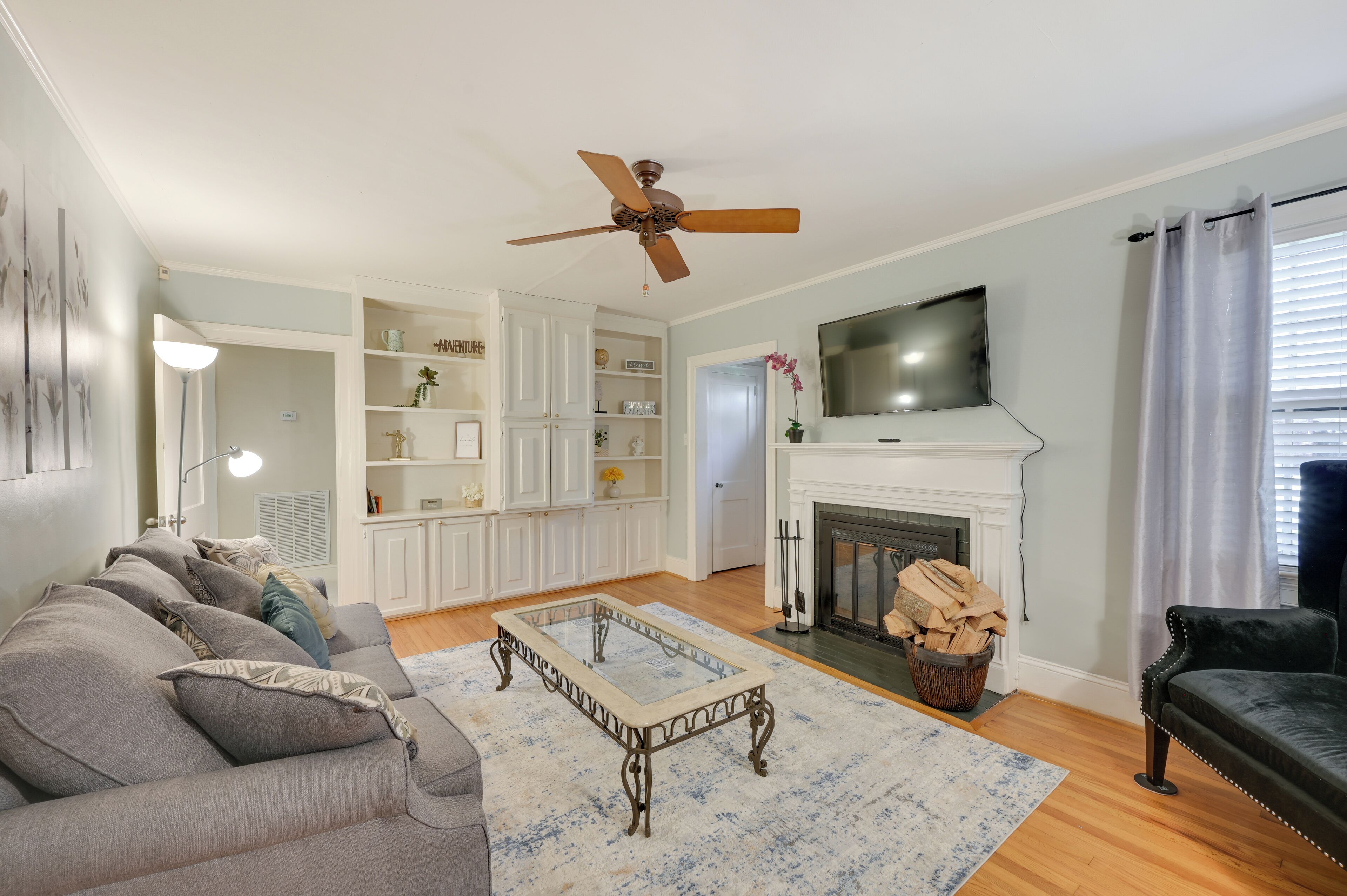 Quaint Goldsboro Home w/ Screened-in Porch!