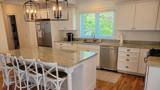Dishwasher, toaster - Beautiful and Pristine Rental in South Chatham.. Recently Reduced! (South Chatham)