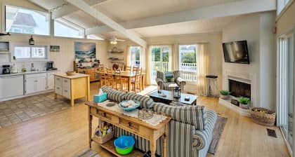 Westhampton Beach Home w/ Deck + Ocean Views!