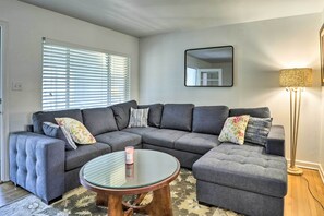Interior - Florida Home ~ 10 Mi to St Pete Beach! (St. Petersburg)