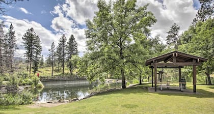 Sunny Home w/ Patio < 10 Mi to Lake Coeur D'alene