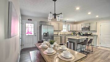 Microwave, oven, stovetop, dishwasher