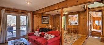 5 Mi to Dtwn Denver: Peaceful Lakewood Home!