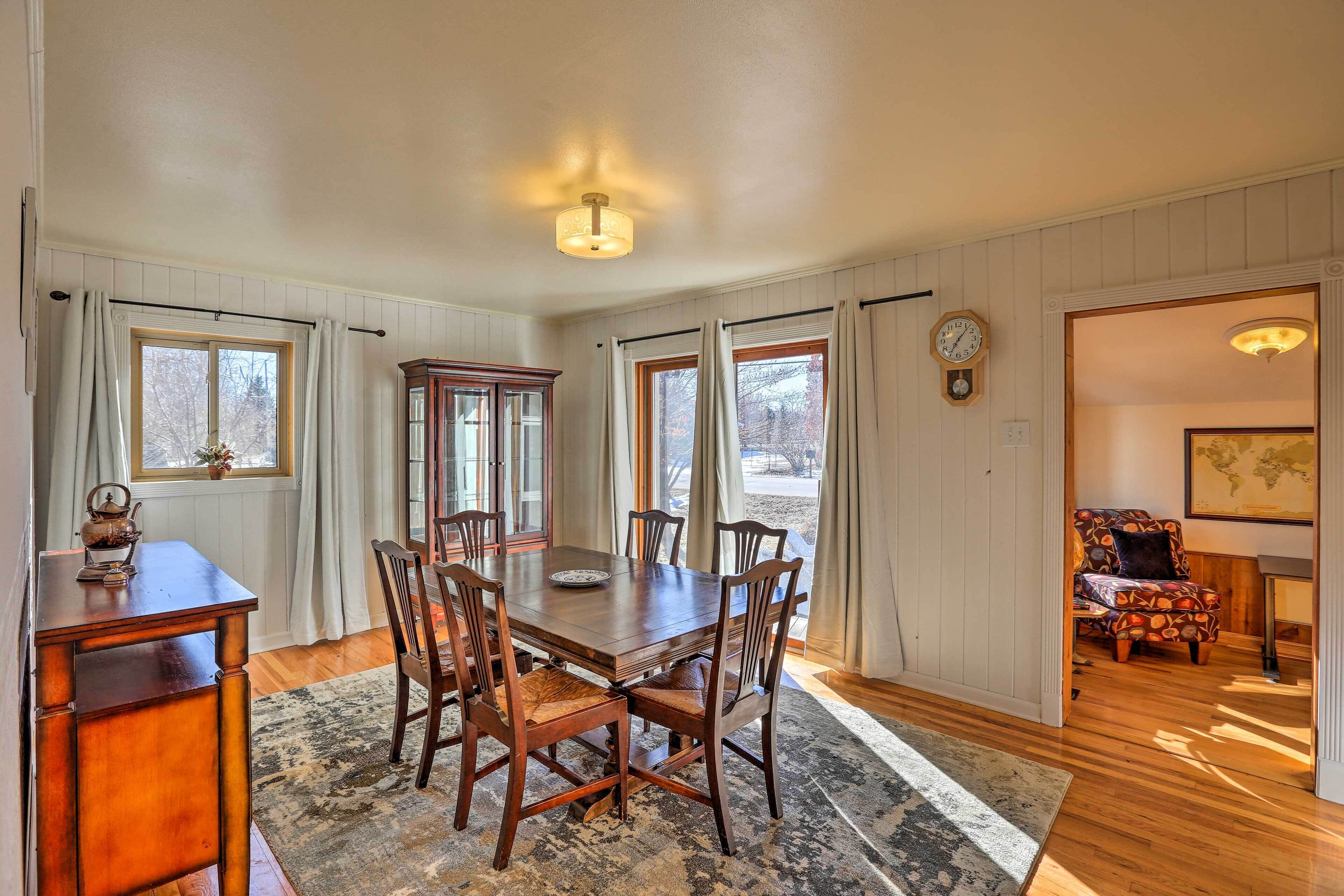 House (3 Bedrooms) | Interior