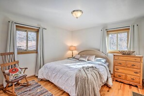 House (3 Bedrooms) | Interior - 5 Mi to Dtwn Denver: Peaceful Lakewood Home! (Lakewood)