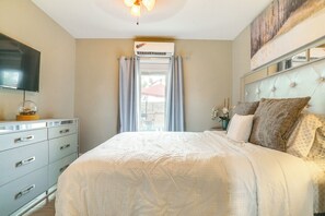 House (1 Bedroom) | Interior