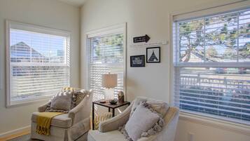 Cottage (2 Bedrooms) | Interior