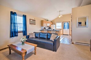 House (0 Bedroom) | Interior - 'the Brewer Guesthouse' Tiny Home w/ Patio & Yard! (Perryville)