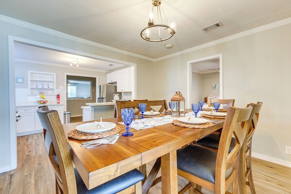 House (3 Bedrooms) | Dining