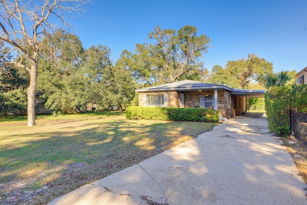 House (3 Bedrooms) | Interior - Charming Gulfport Home ~ 2 Mi to Marina (Gulfport)