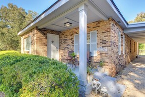 Interior - Charming Gulfport Home ~ 2 Mi to Marina (Gulfport)