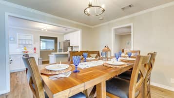 House (3 Bedrooms) | Front of property