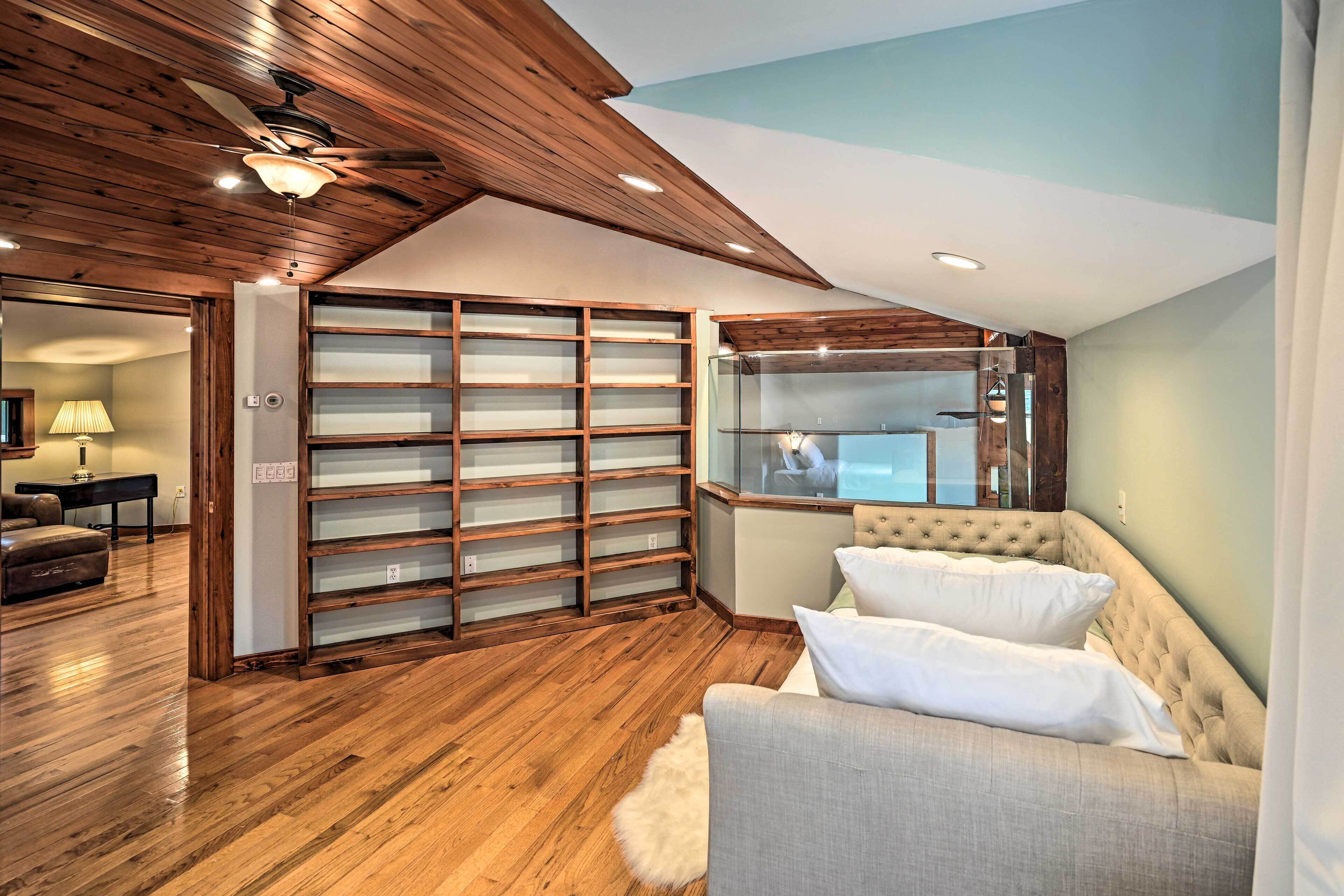 Lakefront Oneonta Estate w/ Fire Pit + Deck!