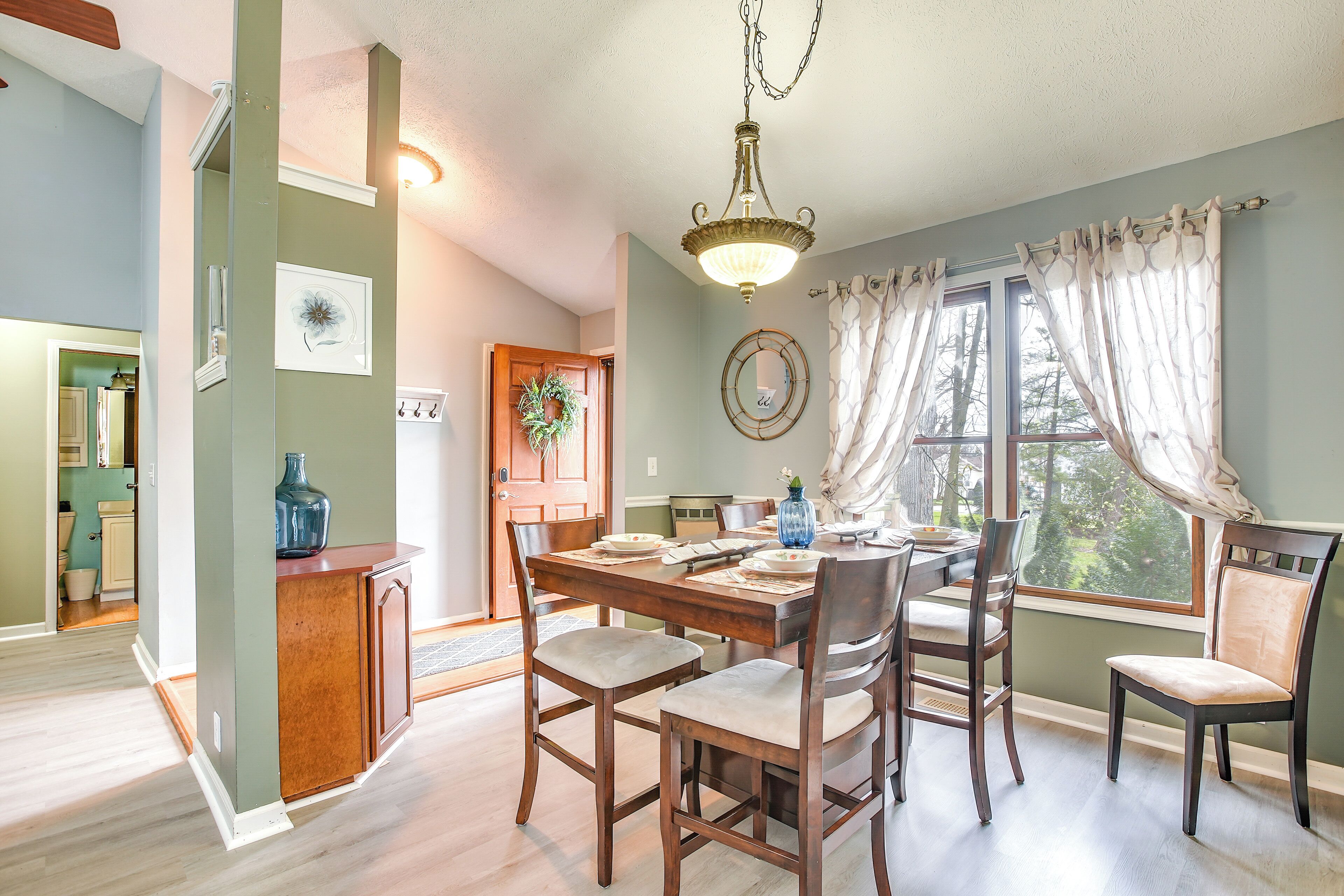 House (4 Bedrooms) | Interior