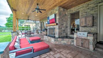 House (4 Bedrooms) | Interior