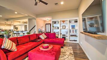 House (4 Bedrooms) | Interior