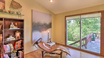 ู
ูุฒู (3 Bedrooms) | ุงูู
ูุดุฃุฉ ู
ู ุงูุฏุงุฎู