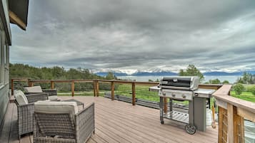 House (4 Bedrooms) | Terrace/patio