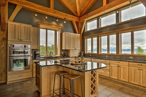 Rumah (4 Bedrooms) | Interior