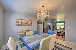 Dining - Naples Retreat w/ Pool Access < 2 Mi to Beach (Naples)