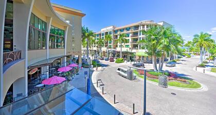 Naples Retreat w/ Pool Access < 2 Mi to Beach